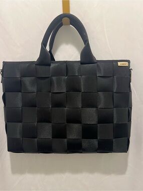 COMELY Black Woven Tote Bag - Women’s Everyday Carry